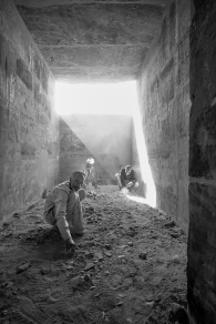 Trabajo de Excavación en el Templo de Karnak