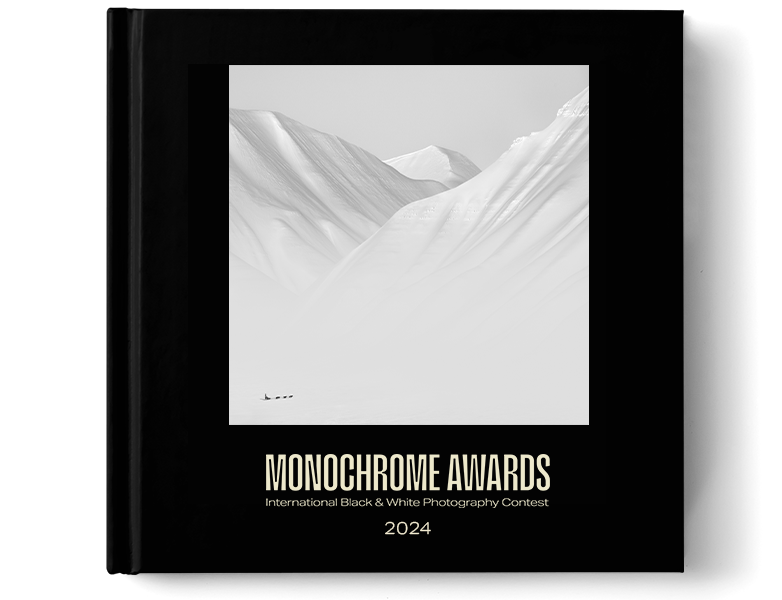 MONOCHROME AWARDS ANNUAL BOOK 2024