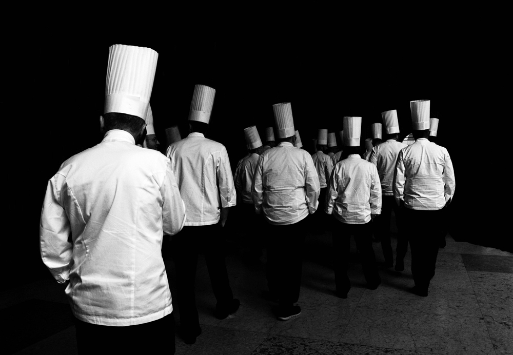 The march of pastry-chefs