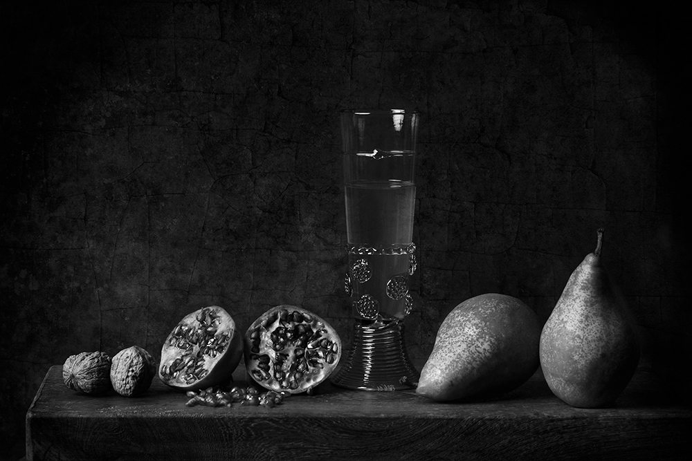Stilllife with pomegranate and pear