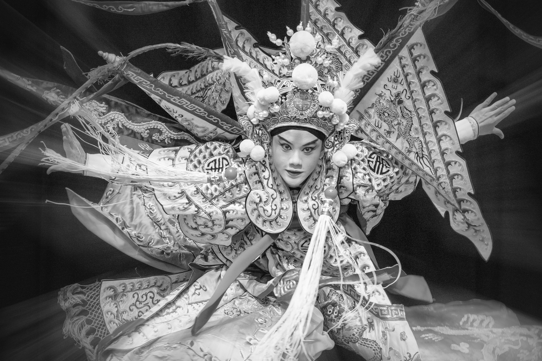 Peking Opera combining action and culture