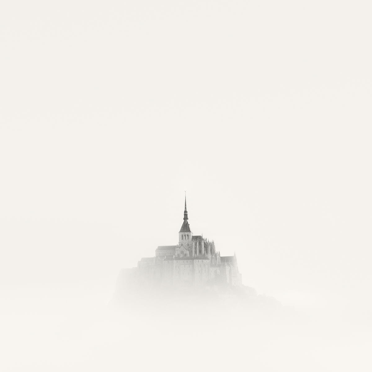 Le Mont – Saint – Michel. Foggy Morning