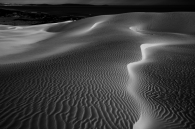 Ribbonlike reflections in Dunes 