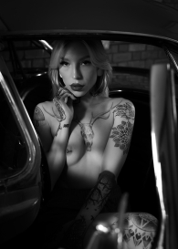 Car tatoo girl